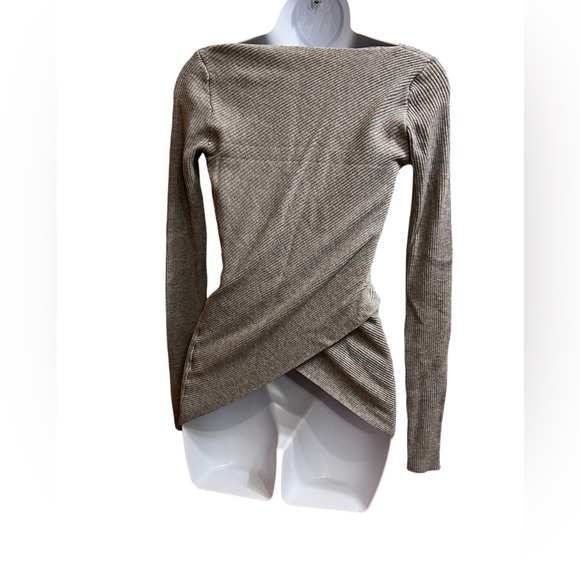 pattyBoutik boatneck asymmetrical light grey sweater Size S - Picture 2 of 3